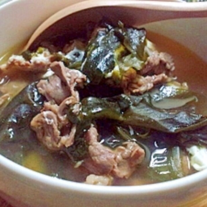 簡単! 韓国風牛肉とワカメのスープ